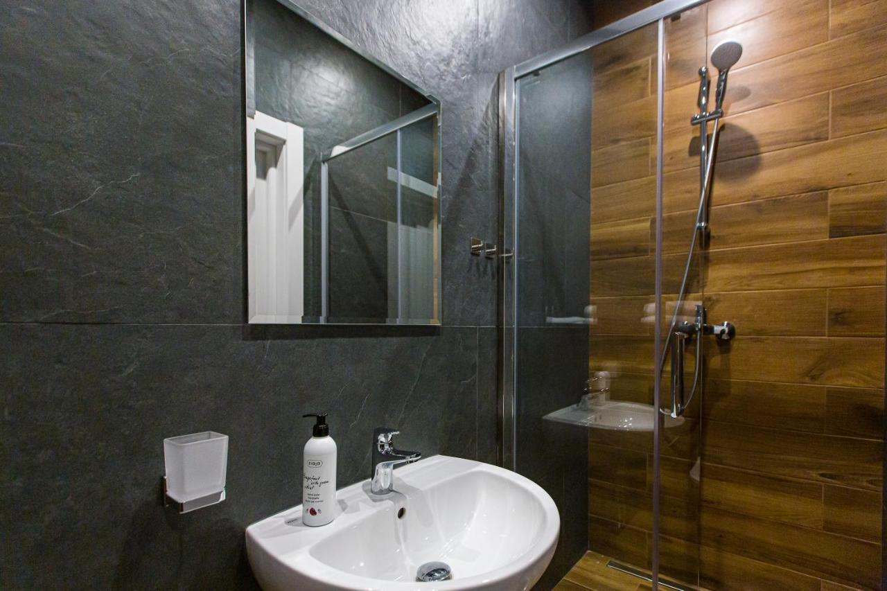 3 Vodna Apartment Lviv Extérieur photo