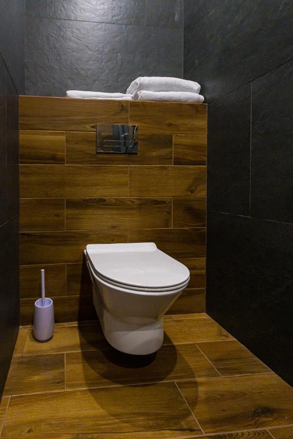 3 Vodna Apartment Lviv Extérieur photo
